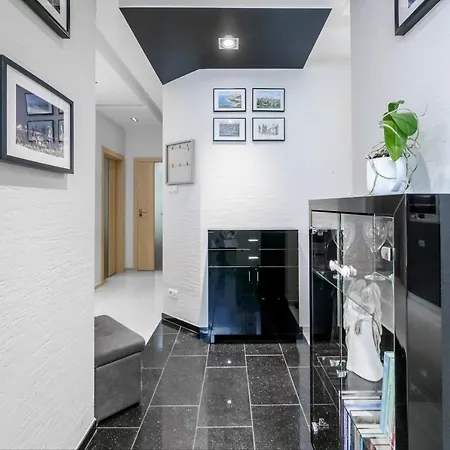 Апартаменты Louise House - Hav Aparts