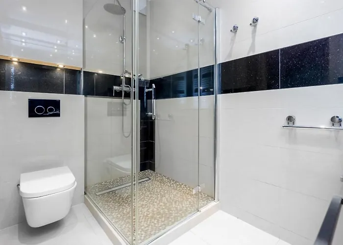 Louise House - Hav Aparts Апартаменты *